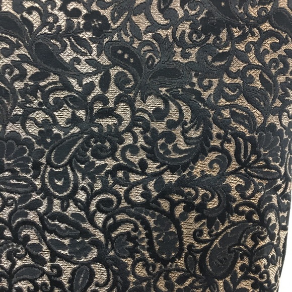 🎈Worthington Gold and Black Brocade Pencil Skirt - Picture 2 of 6